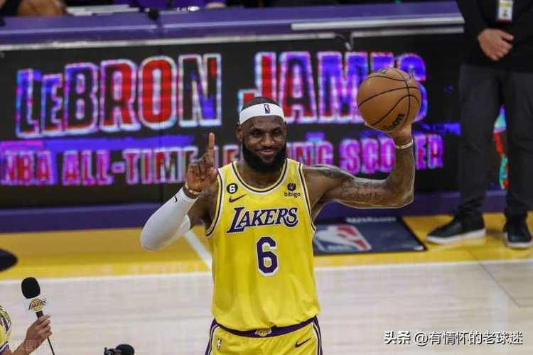 詹姆斯曝NBA停摆内幕：曾考虑成为当时的头条人物